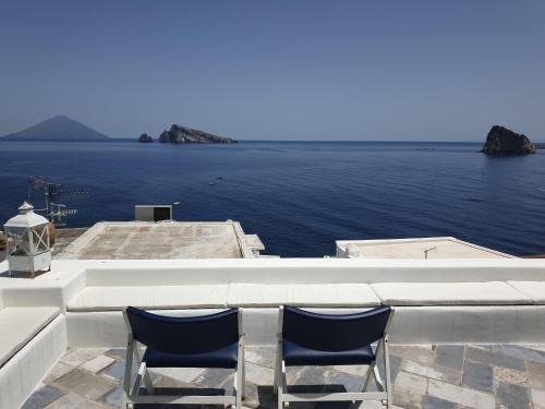 Panarea Villa | Discover Casa Le Due Sicilie: Pet-Friendly Oceanfront Retreat