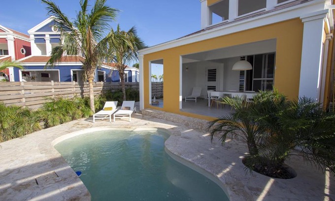 Tera Kora Villa | Discover Casa Leeward: Family-Friendly Pool Retreat