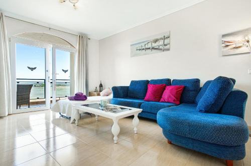 El Cotillo Apartment | Discover Casa Leia F4: Family and Pet Friendly Retreat