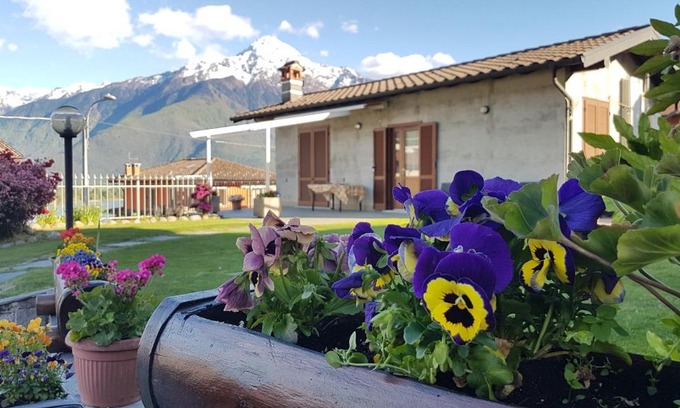 Gera Lario House | Casa Lena: Family-Friendly Retreat with Great Guest Ratings