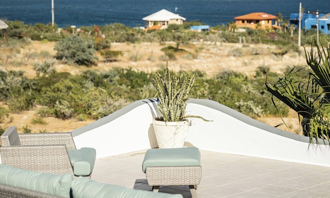 El Sargento House | Casa Leon lujo con vista al Mar, the best in town.