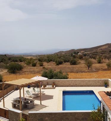 Huercal-Overa Apartment | Casa Leonora: Family-Friendly Oceanfront Retreat with Pool