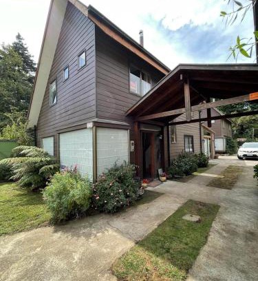 Lican Ray House | Unforgettable Stay at Casa Lican Ray - Family Friendly Retreat