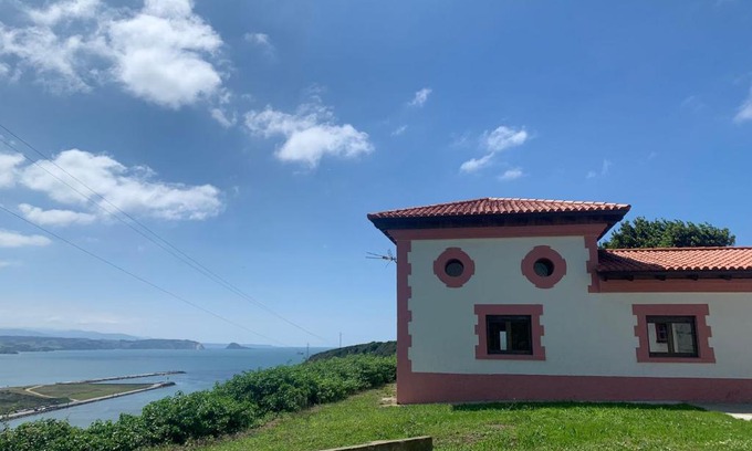 Gozon House | Pet-Friendly Stay at Casa Lin Nieva: Guest Rated 9.8/10