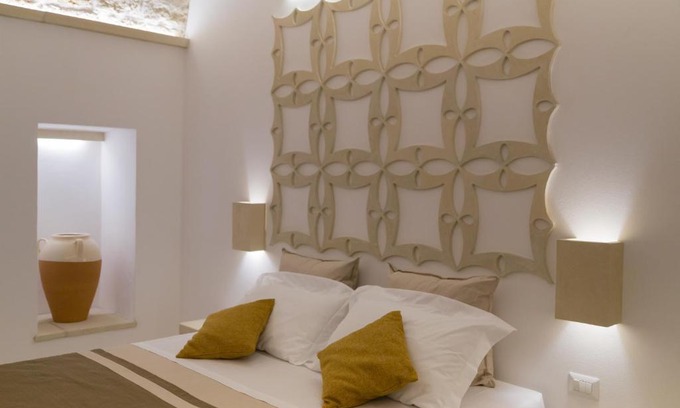 Cutrofiano Bed & Breakfast | Perfect Getaway at Casa Litarà: Pool & Breakfast Included