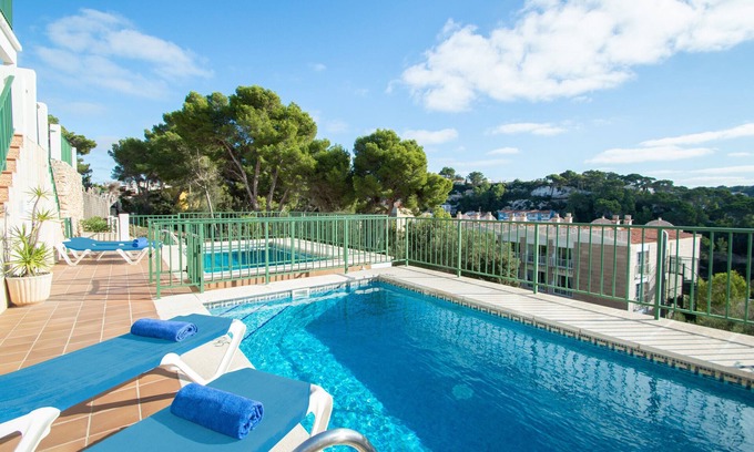 Serpentona Apartment | Beautiful Casa Lluis: Oceanfront Retreat with Pool & Spa