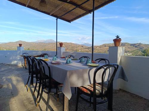 Coin Bed & Breakfast | Oceanfront Bliss at Casa Loko - Guest Rated 9.6/10