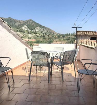 Beceite House | Discover Casa Lola in Beceite, Nestled by Mountains and Rivers