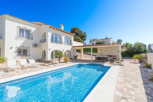 Teulada Villa | Discover Casa Lola: Top-Rated Hotel with Pool & Family Fun