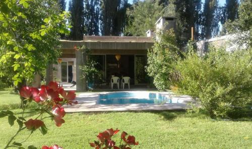 Chacras de Coria House | Discover Casa Los Cerezos: 4-Star Retreat in Chacras