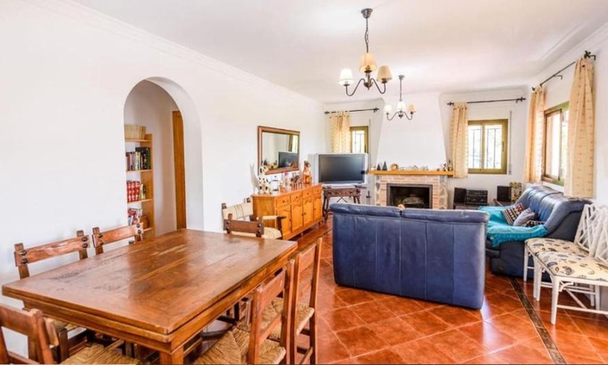 Sedella House | Relax at Casa Los Pérez - Pet Friendly with Ocean Views