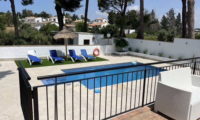 Conil de la Frontera House | Casa Los Pinos Pleamar - Ideal Andalusian Getaway with Pool