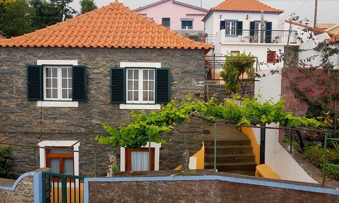 Ponta do Pargo House | Casa Lu: Exceptional Stay with Pool and Ocean Views