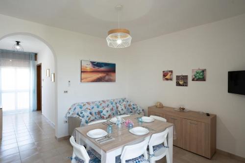 Specchiarica House | Stay at Casa Lu Paparoni, Steps from Specchiarica Beach