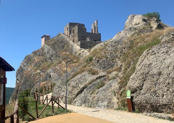 Brindisi Montagna House | Pet-Friendly Getaway at Casa Luce – Rated 8.8/10!