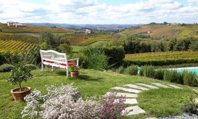 Fontanile House | Casa LuceSole: 4-Star Haven with Pool and Pet-Friendly Stay