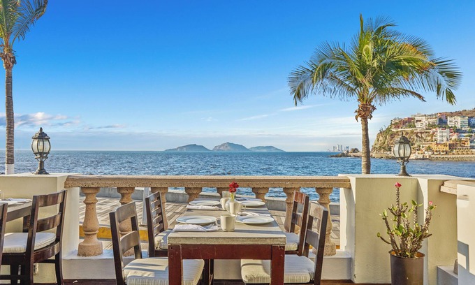 Downtown Mazatlan Hotel | Inviting Casa Lucila Hotel Boutique with Spa & Pool Access