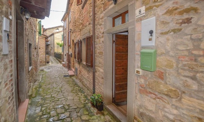 Bivio Lugnano House | Pet-Friendly Retreat at Casa Lugnano for Family Getaways