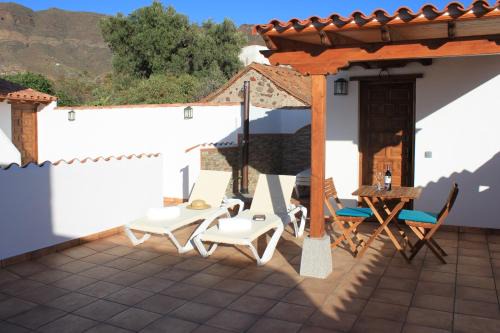 Santa Lucia House | Historic Casa Luisita: Family-Friendly Stay in Santa Lucía