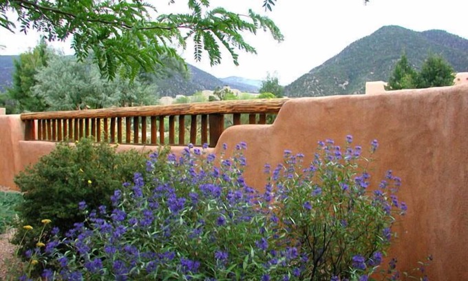 Arroyo Seco House | Unwind at Casa Luminosa: Hot Tub & Pool Access Await