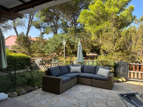 Porto Pino House | Relax at Casa Luna in Porto Pino with Oceanfront Views