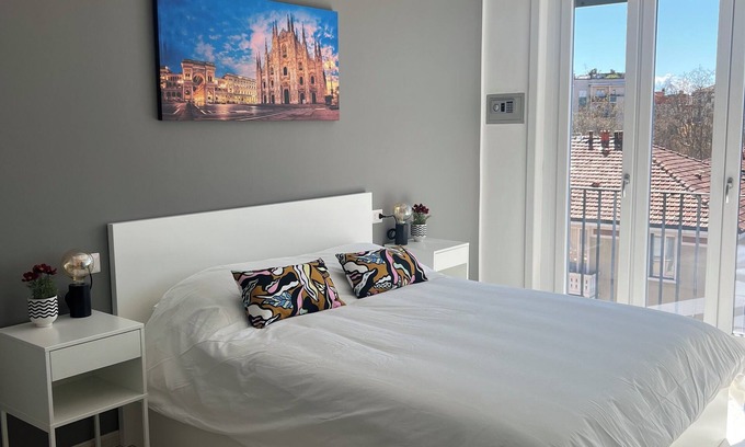 Acquabella House | Casa Luna M4 - Argonne 6 minutes from the center