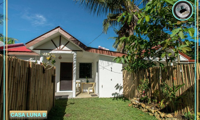 Catangnan Villa | Inviting CASA LUNA SIARGAO B: 3 Bedroom Villa with Kitchen