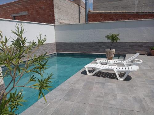 Bolanos de Calatrava House | Discover Casa Lupita: 4-Star Oceanfront Paradise for Families