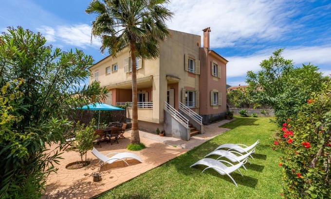 Son Moll House | Discover Casa Luz: Family-Friendly 4-Star Retreat