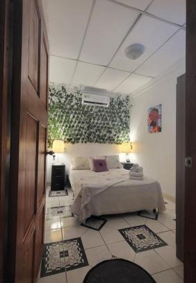 Sabanitas Apartment | Welcoming Casa Luz: Family-Friendly Retreat with Top Ratings