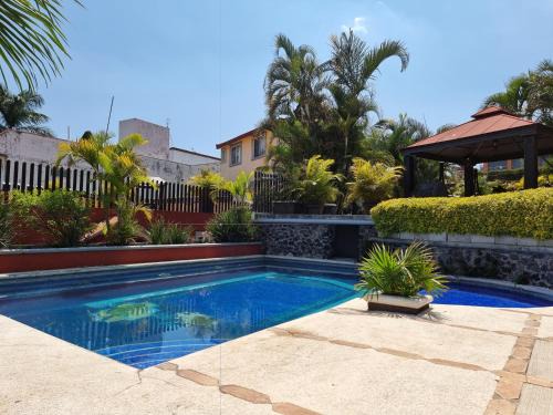 Cuernavaca House | Inviting Casa Macuca y la Esquinita for Family Getaways