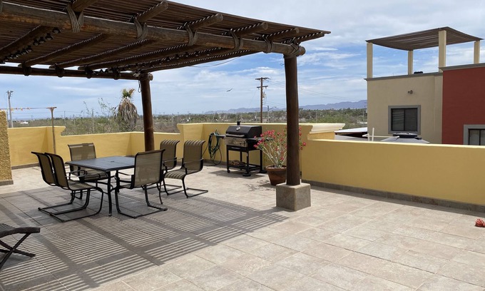 Loreto House | Casa Magnolia: Guest Rated 10/10 with Family-Friendly Amenities