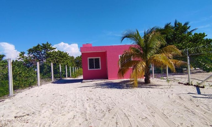 Puerto Yucalpeten House | Pet-Friendly Casa Mahe with Oceanfront Views in Chelem