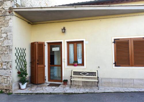 Saturnia House | Pet-Friendly Casa Maira: Ideal Stay in Saturnia Center