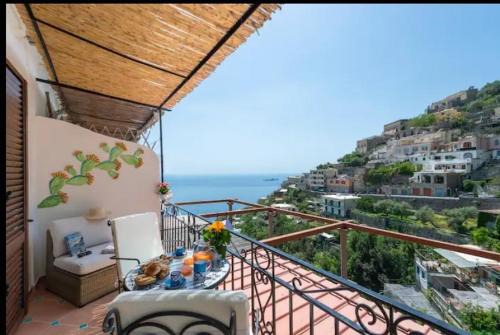 Montepertuso Apartment | Family-Friendly Getaway at Casa Mamà - Rated 9/10 by Guests
