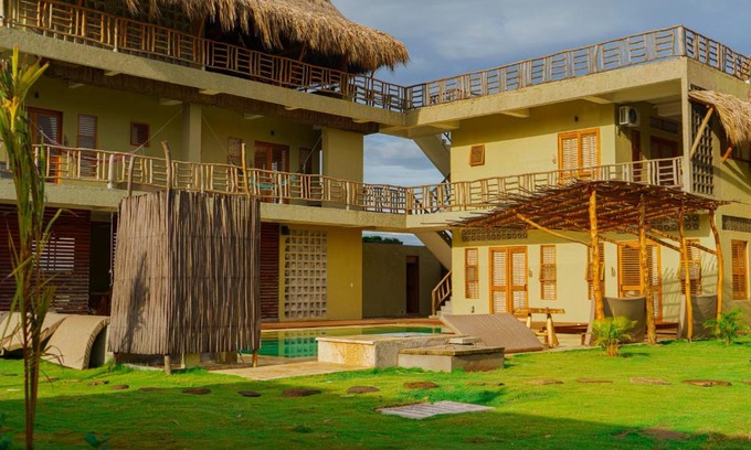 Santa Veronica Hotel | Pet-Friendly Retreat at Casa Mambo Salinas - Rated 9.3/10