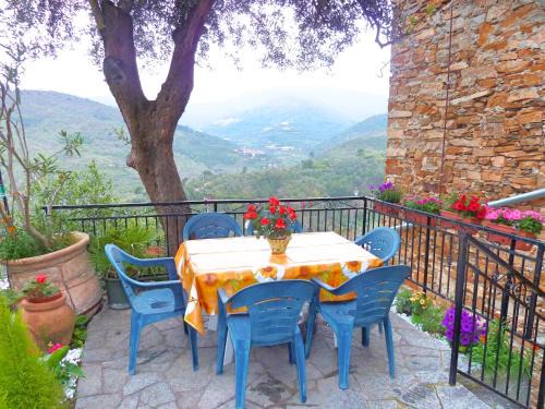 Civezza House | Budget-Friendly Casa Mamma Rosetta: Pet & Child Friendly