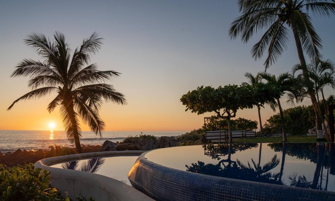 Troncones Hotel | Experience Casa Manzanillo Boutique Hotel with Ocean Views