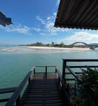 Barra de Guaratiba House | Casa Marambaia: Pet-Friendly Retreat with Ocean Views