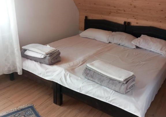 Gura Suhasului House | Family-Friendly Stay at Casa Marga - Ideal for Kids!