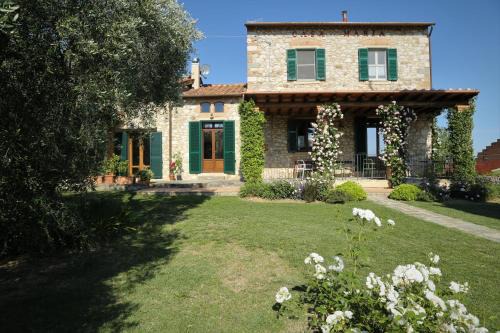Magliano in Toscana House | Discover Casa Maria: Top-Rated Stay with Family-Friendly Amenities
