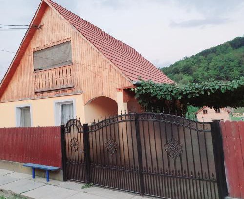 Laslea House | Budget-Friendly Casa Maria: Rated 9.8, Pet & Child Friendly