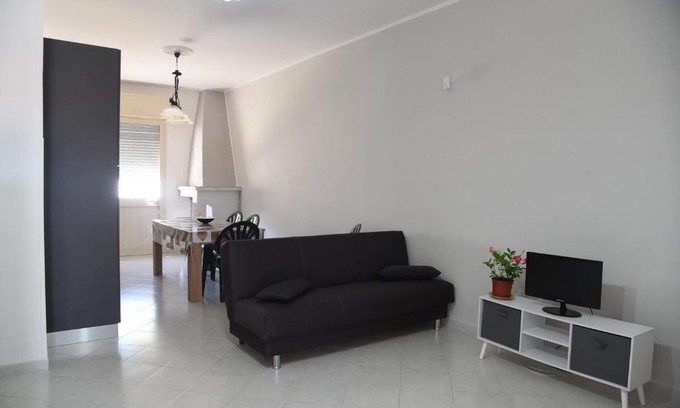 Casalabate Apartment | Pet-Friendly Stay at Casa Maria Sofia with Family Amenities