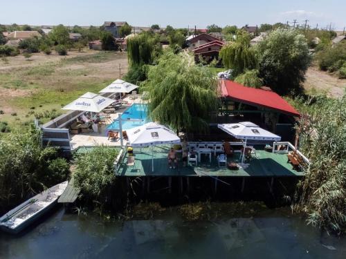 Murighiol House | Casa Mariana: Oceanfront Oasis with Pool & Pet-Friendly Perks