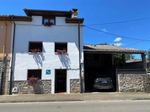 Mestas de Con House | Pet-Friendly Casa Maribel in Cangas de Onís - 8.4/10 Rating