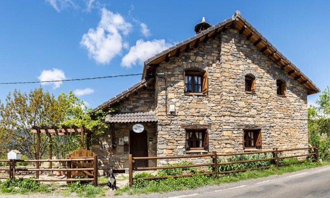 Buerba Bed & Breakfast | Discover Casa Marina: Guest Rated 9.5 with Breakfast & Pets