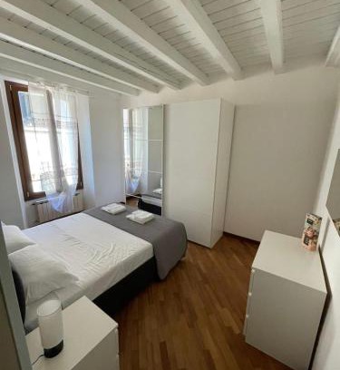 Centro Storico Nord Apartment | Casa Marsos