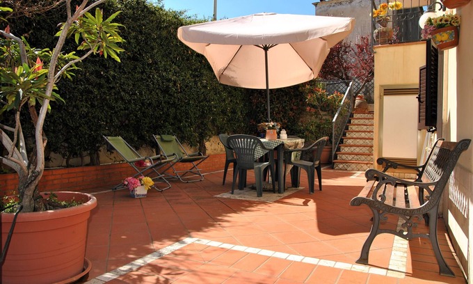 Formia Apartment | Casa Marta with garden and hot tub