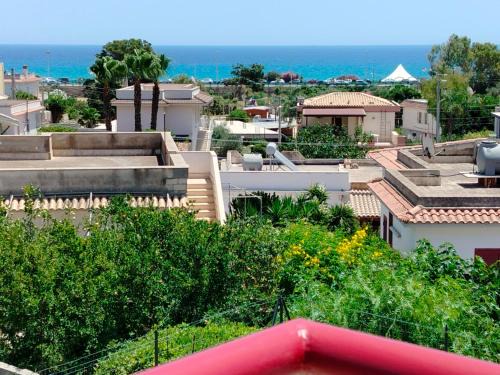Noto Marina House | Beautiful Oceanfront Getaway at Casa Mastro Ntonio
