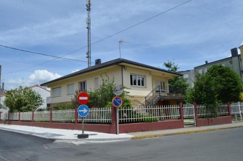 Catasol House | Independent Casa in Central Melide - Ideal for Families